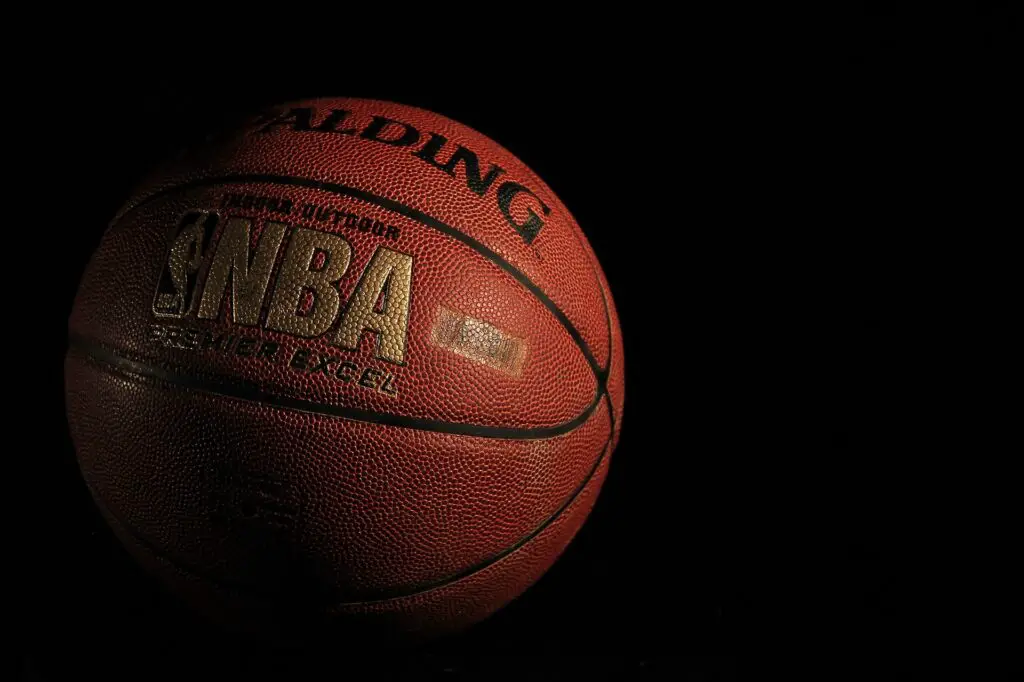 How to make homemade kettlebells using a basketball