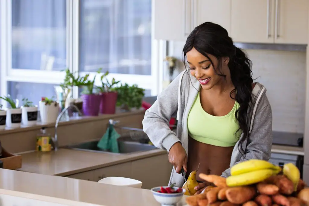 Woman preparing a healthy breakfast